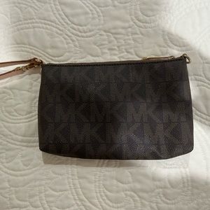 Michael Kors wristlet